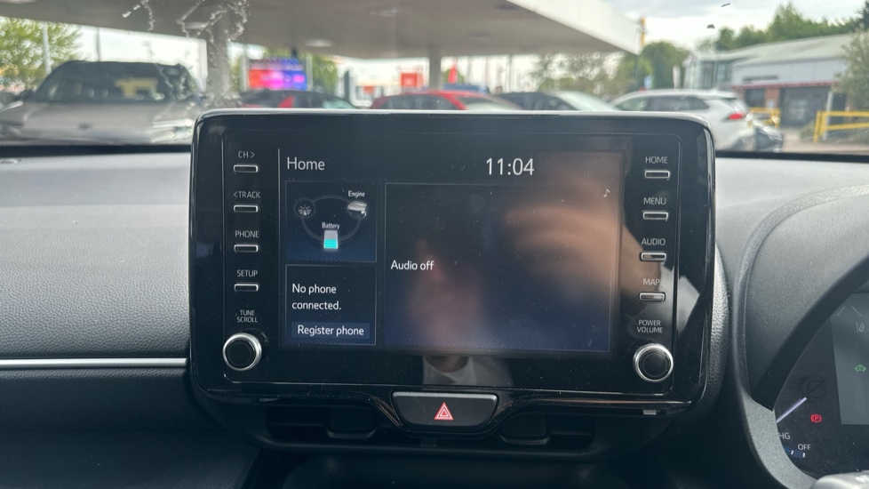 Toyota Yaris Cross 1.5 Hybrid Design 5dr CVT Hybrid Estate - Image 31