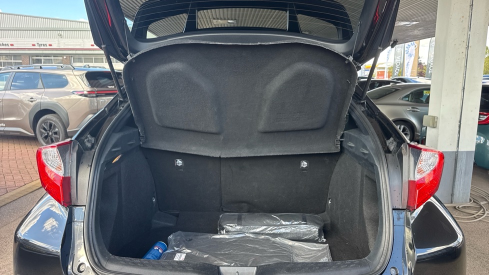 Toyota C-HR 1.8 Hybrid Excel 5dr CVT Hybrid Hatchback - Image 13
