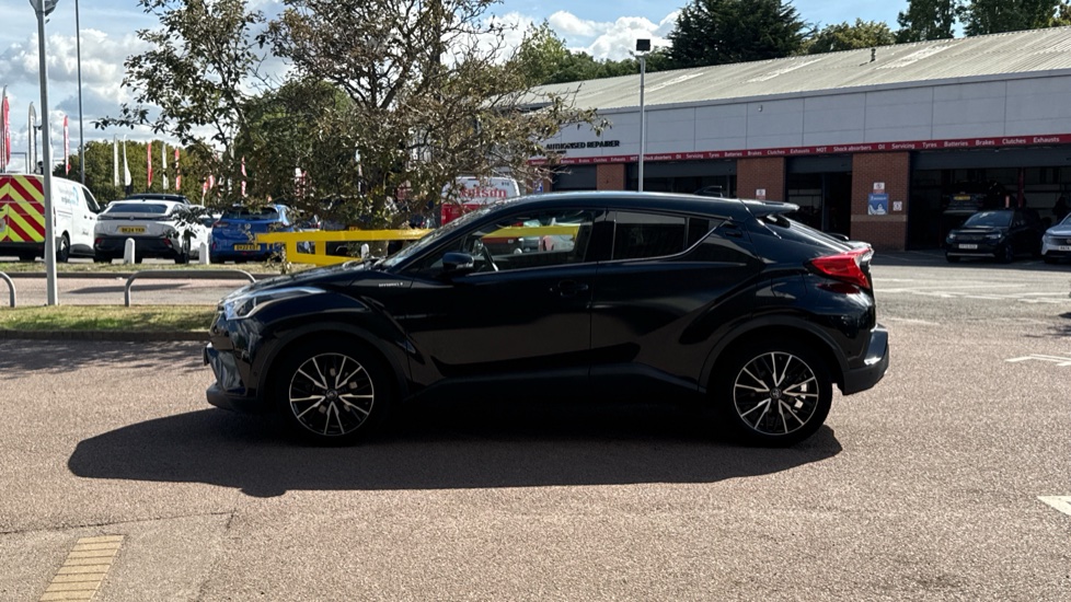 Toyota C-HR 1.8 Hybrid Excel 5dr CVT Hybrid Hatchback - Image 24