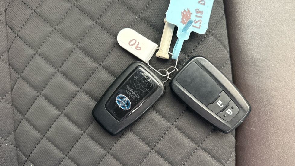 Toyota C-HR 1.8 Hybrid Excel 5dr CVT Hybrid Hatchback - Image 28