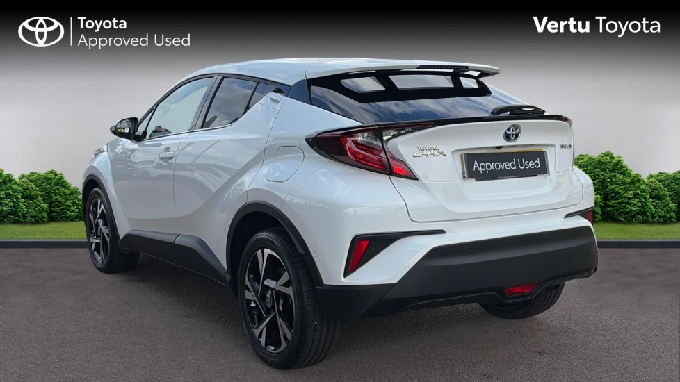 Toyota C-HR 1.8 Hybrid Design 5dr CVT Hybrid Hatchback - Image 4
