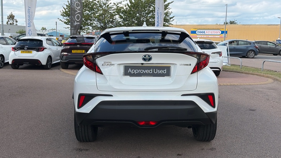 Toyota C-HR 1.8 Hybrid Design 5dr CVT Hybrid Hatchback - Image 26