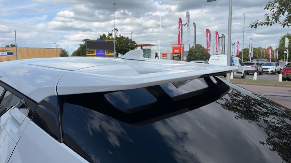 Toyota C-HR 1.8 Hybrid Design 5dr CVT Hybrid Hatchback - Image 31