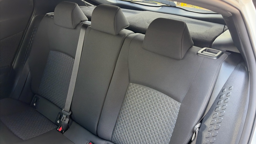 Toyota C-HR 1.8 Hybrid Design 5dr CVT Hybrid Hatchback - Image 48