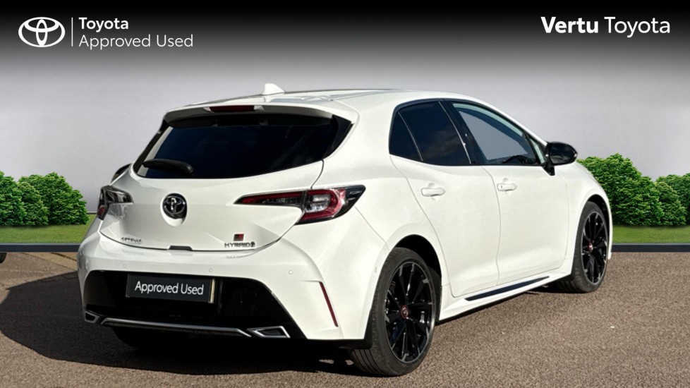 Toyota Corolla 1.8 VVT-i Hybrid GR Sport 5dr CVT Hybrid Hatchback - Image 2