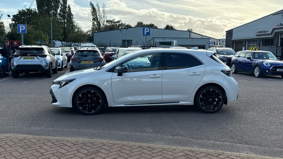 Toyota Corolla 1.8 VVT-i Hybrid GR Sport 5dr CVT Hybrid Hatchback - Image 24