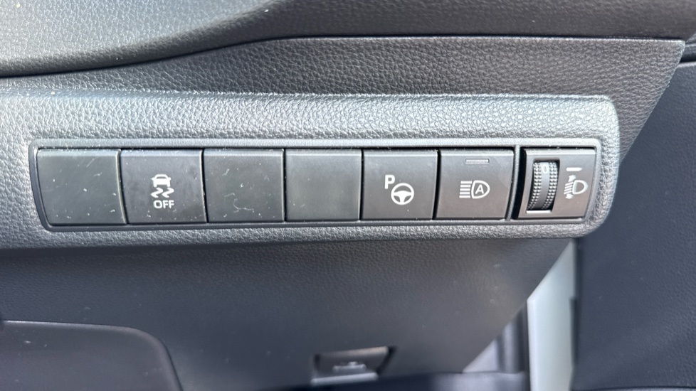 Toyota Corolla 1.8 VVT-i Hybrid GR Sport 5dr CVT Hybrid Hatchback - Image 52