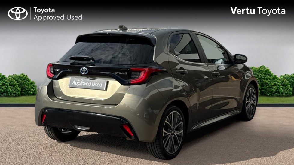 Toyota Yaris 1.5 Hybrid Excel 5dr CVT Hybrid Hatchback - Image 2