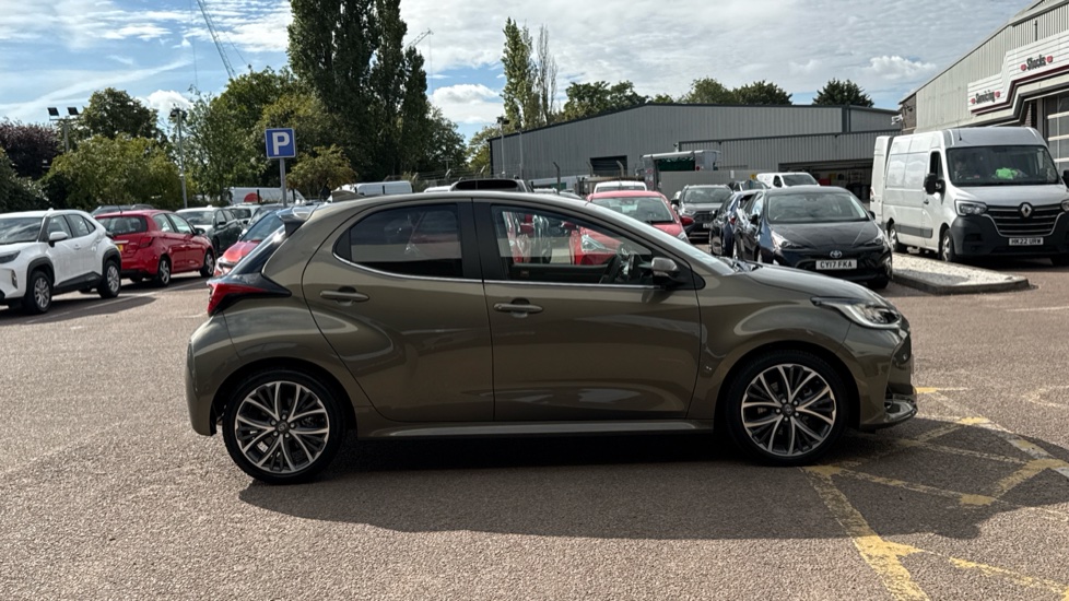 Toyota Yaris 1.5 Hybrid Excel 5dr CVT Hybrid Hatchback - Image 23