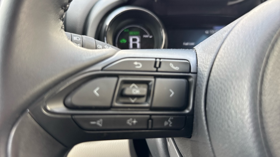 Toyota Yaris 1.5 Hybrid Excel 5dr CVT Hybrid Hatchback - Image 39