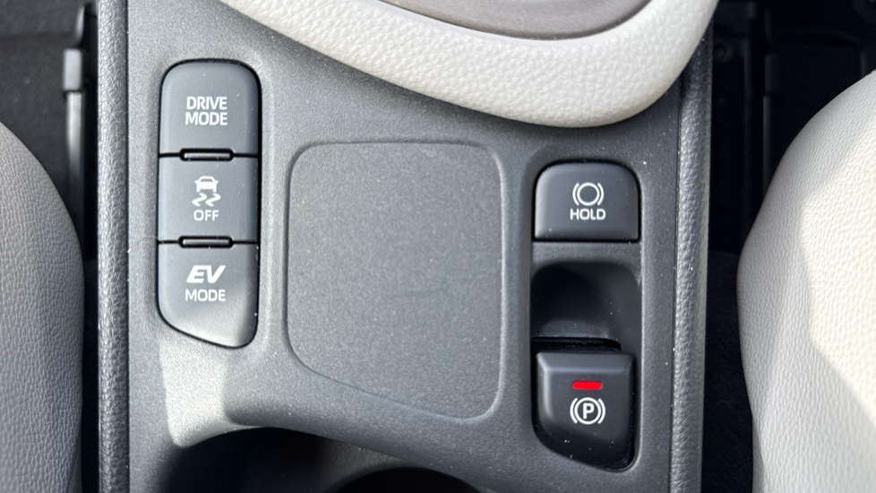 Toyota Yaris 1.5 Hybrid Excel 5dr CVT Hybrid Hatchback - Image 45