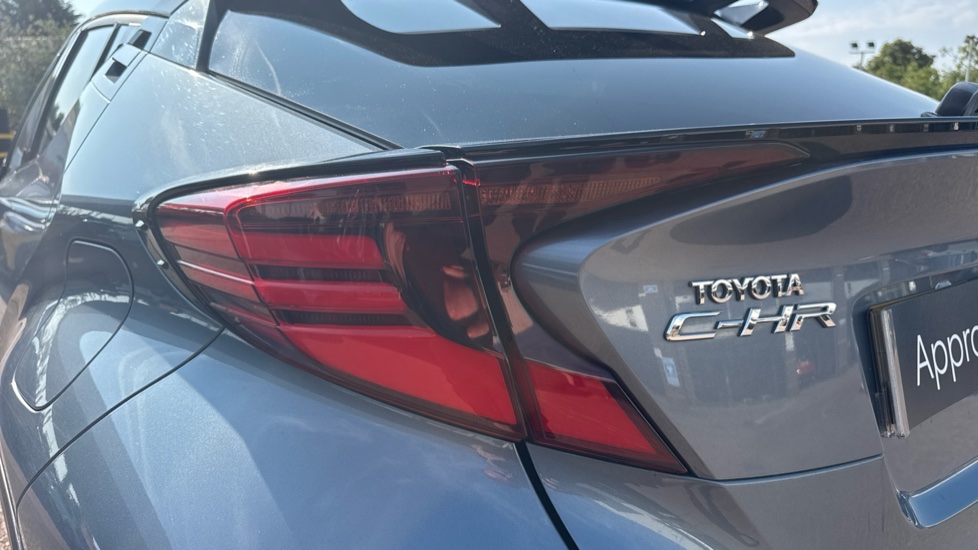 Toyota C-HR 1.8 Hybrid GR Sport 5dr CVT Hybrid Hatchback - Image 21