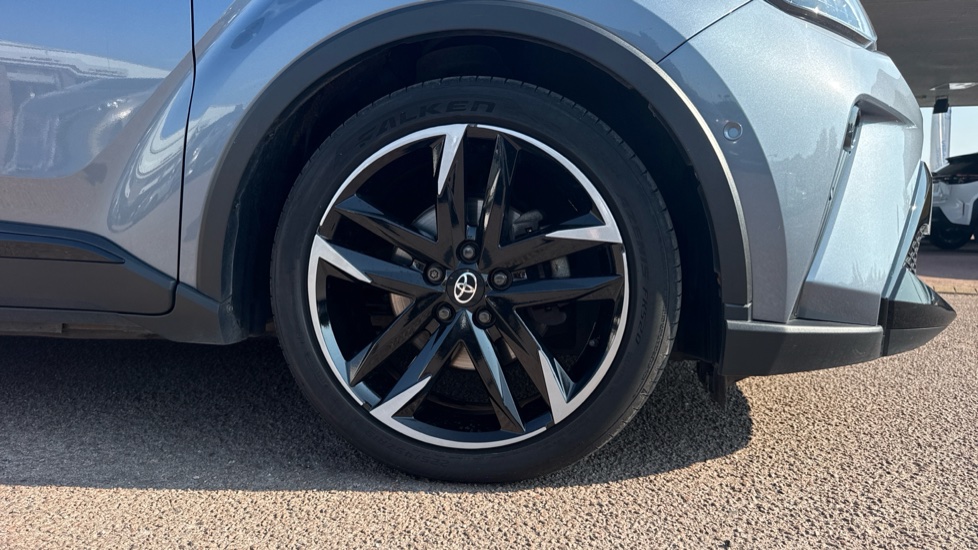 Toyota C-HR 1.8 Hybrid GR Sport 5dr CVT Hybrid Hatchback - Image 25