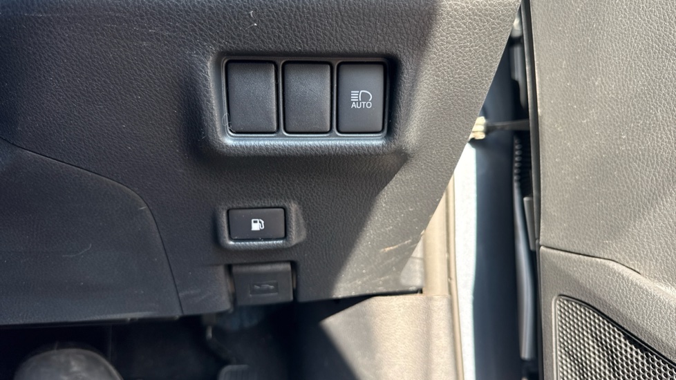 Toyota C-HR 1.8 Hybrid GR Sport 5dr CVT Hybrid Hatchback - Image 49