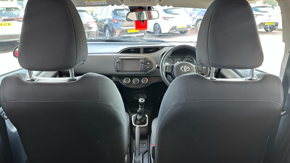 Toyota Yaris 1.5 VVT-i Icon 5dr Petrol Hatchback - Image 6