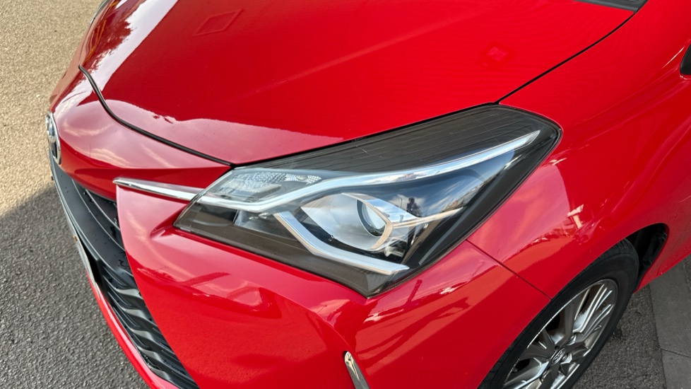 Toyota Yaris 1.5 VVT-i Icon 5dr Petrol Hatchback - Image 20