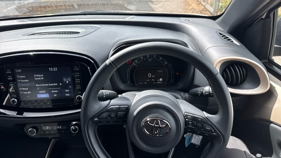 Toyota Aygo X 1.0 VVT-i Edge 5dr Petrol Hatchback - Image 10