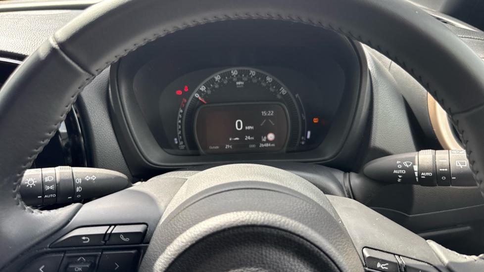 Toyota Aygo X 1.0 VVT-i Edge 5dr Petrol Hatchback - Image 11