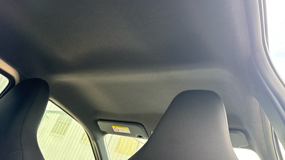 Toyota Aygo X 1.0 VVT-i Edge 5dr Petrol Hatchback - Image 19