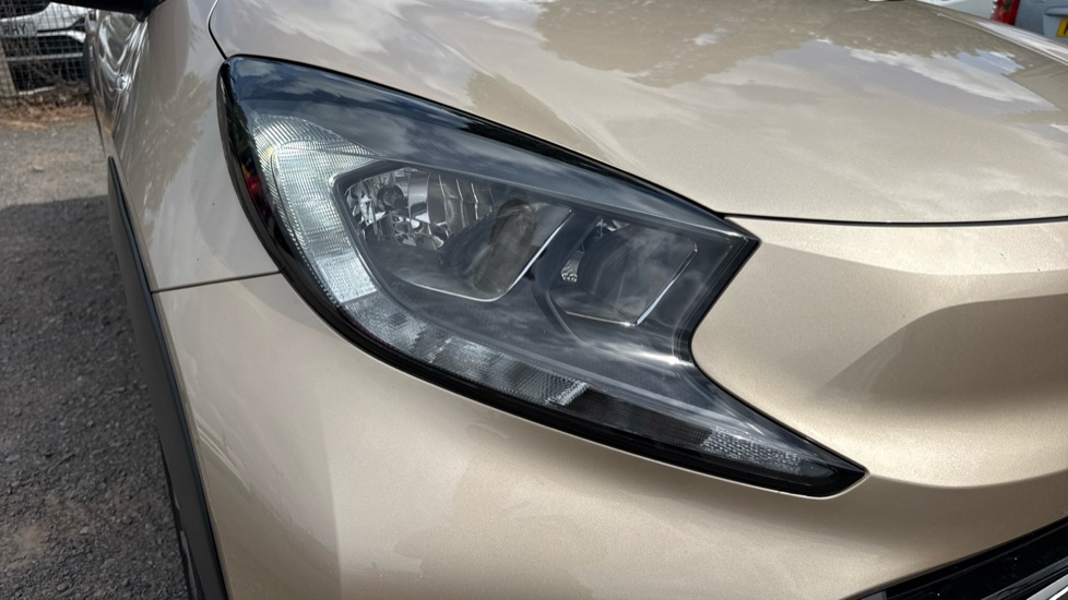 Toyota Aygo X 1.0 VVT-i Edge 5dr Petrol Hatchback - Image 20