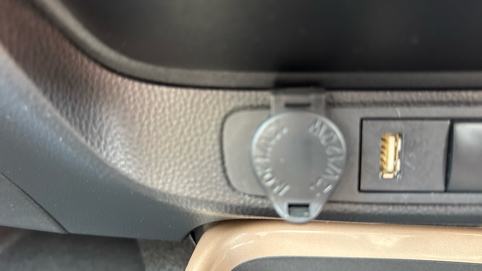 Toyota Aygo X 1.0 VVT-i Edge 5dr Petrol Hatchback - Image 36