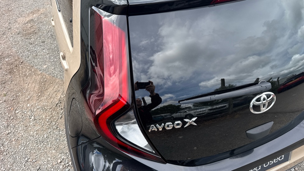 Toyota Aygo X 1.0 VVT-i Edge 5dr Petrol Hatchback - Image 38