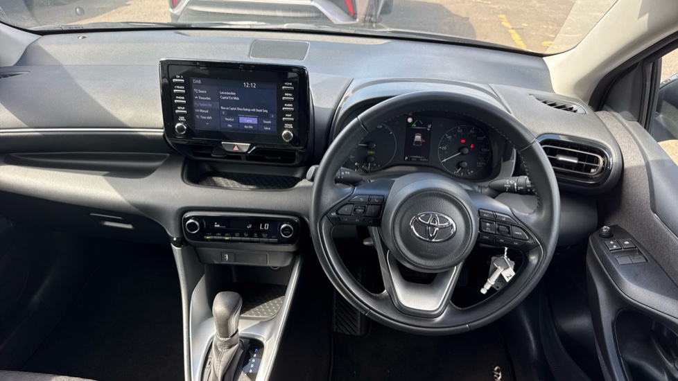 Toyota Yaris 1.5 Hybrid Icon 5dr CVT Hybrid Hatchback - Image 6