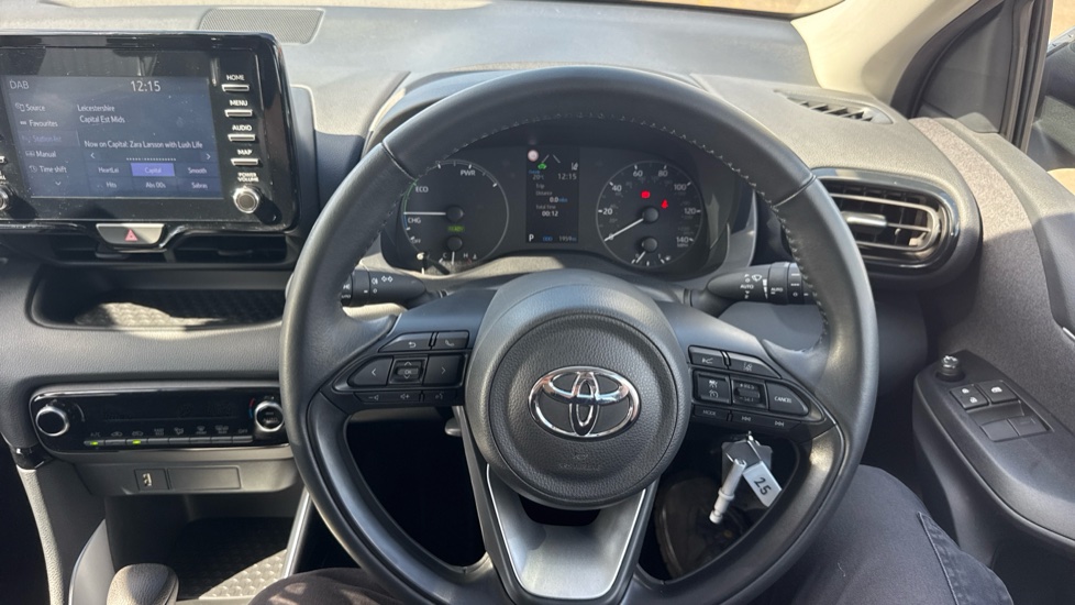 Toyota Yaris 1.5 Hybrid Icon 5dr CVT Hybrid Hatchback - Image 7