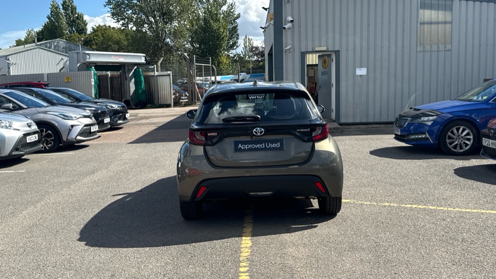 Toyota Yaris 1.5 Hybrid Icon 5dr CVT Hybrid Hatchback - Image 26