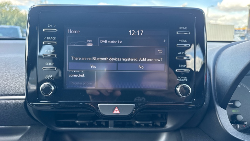 Toyota Yaris 1.5 Hybrid Icon 5dr CVT Hybrid Hatchback - Image 40