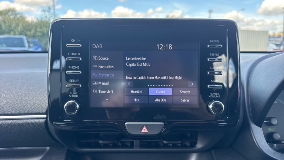 Toyota Yaris 1.5 Hybrid Icon 5dr CVT Hybrid Hatchback - Image 43