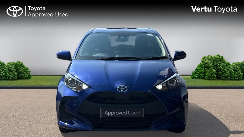 Toyota Yaris 1.5 Hybrid Icon 5dr CVT Hybrid Hatchback - Image 22