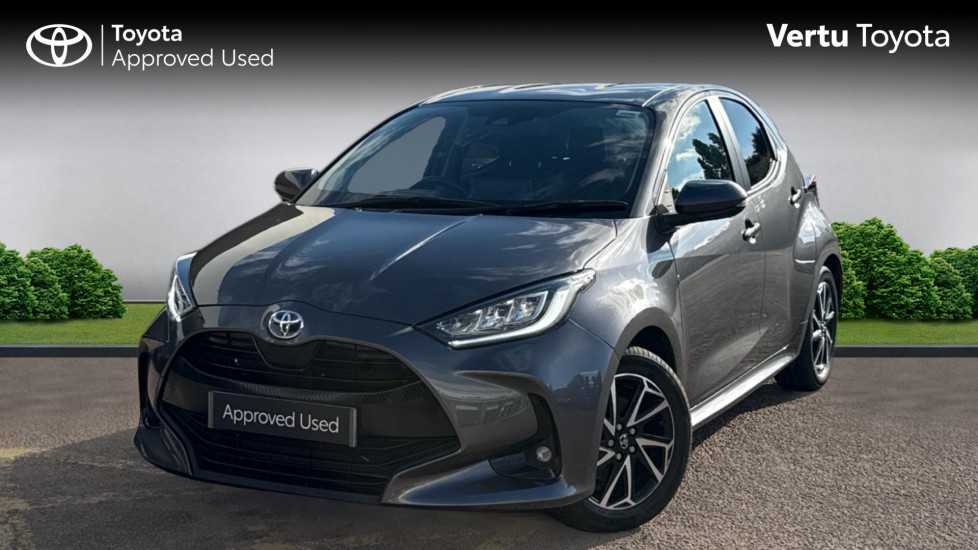Toyota Yaris 1.5 Hybrid Design 5dr CVT Hybrid Hatchback - Image 3