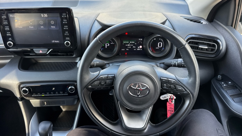 Toyota Yaris 1.5 Hybrid Design 5dr CVT Hybrid Hatchback - Image 7