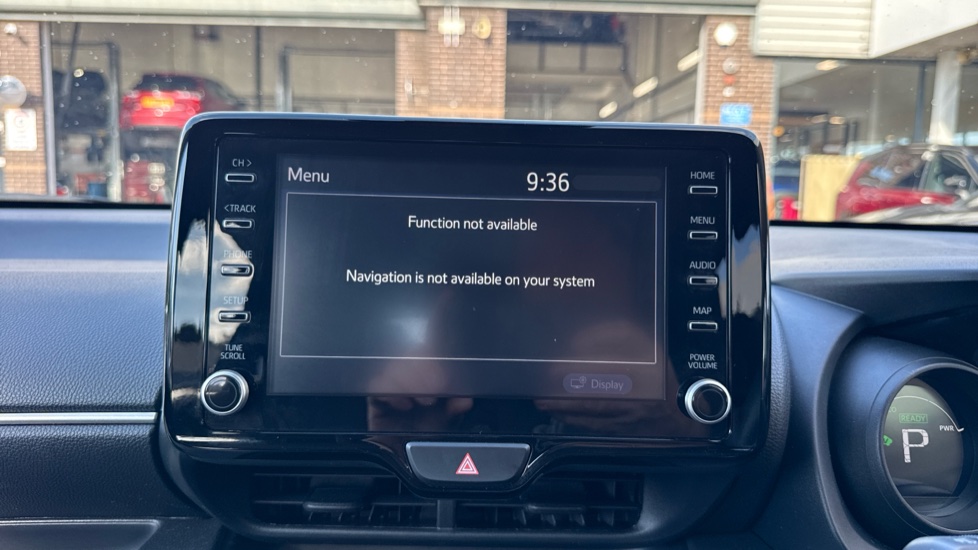 Toyota Yaris 1.5 Hybrid Design 5dr CVT Hybrid Hatchback - Image 9