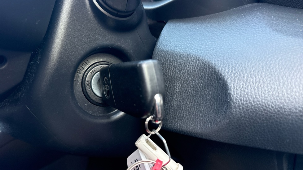 Toyota Yaris 1.5 Hybrid Design 5dr CVT Hybrid Hatchback - Image 16