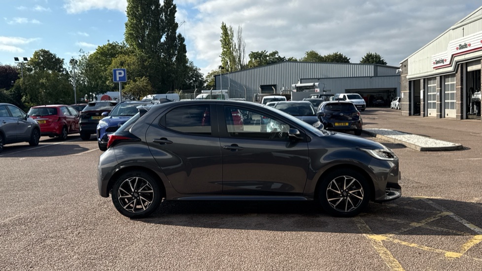 Toyota Yaris 1.5 Hybrid Design 5dr CVT Hybrid Hatchback - Image 23
