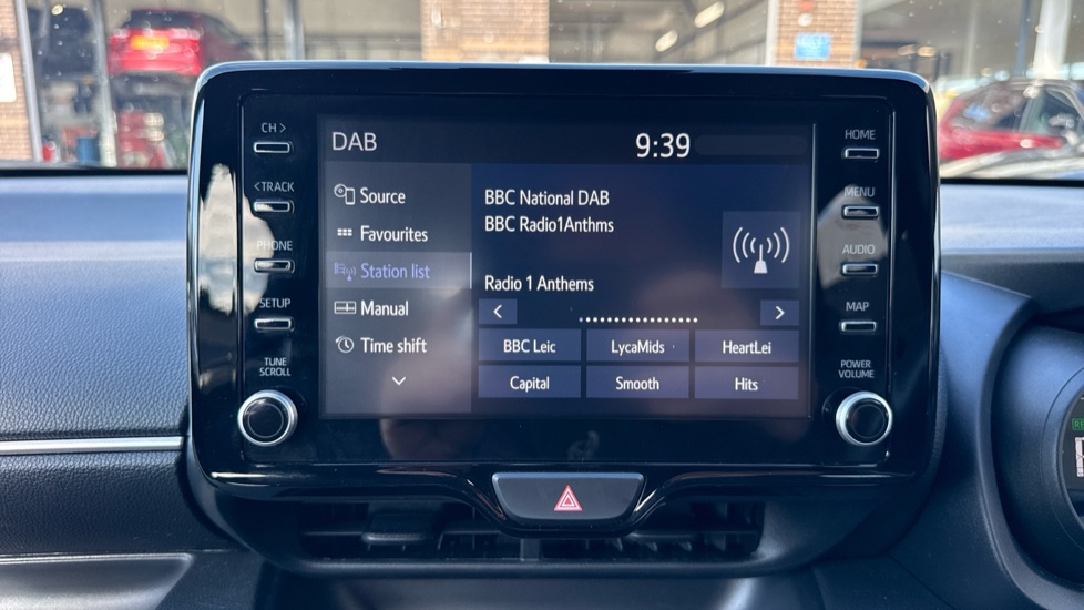 Toyota Yaris 1.5 Hybrid Design 5dr CVT Hybrid Hatchback - Image 42