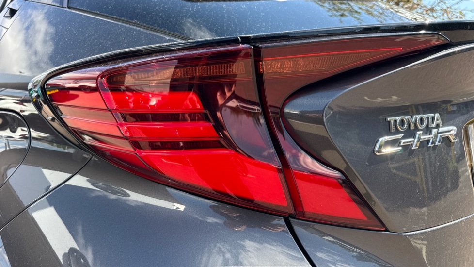 Toyota C-HR 1.8 Hybrid Excel 5dr CVT Hybrid Hatchback - Image 21