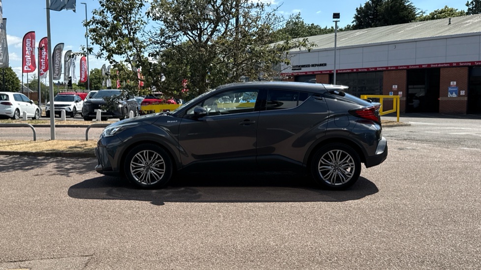 Toyota C-HR 1.8 Hybrid Excel 5dr CVT Hybrid Hatchback - Image 24