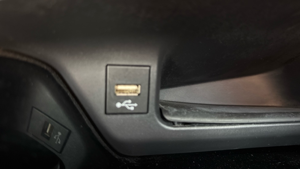 Toyota C-HR 1.8 Hybrid Excel 5dr CVT Hybrid Hatchback - Image 37
