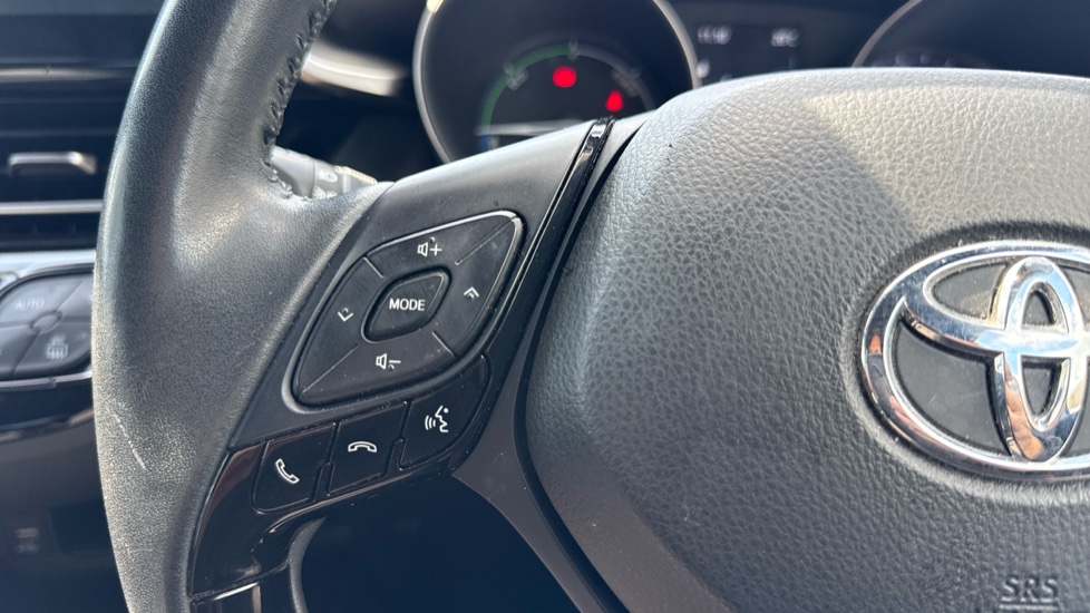 Toyota C-HR 1.8 Hybrid Excel 5dr CVT Hybrid Hatchback - Image 39