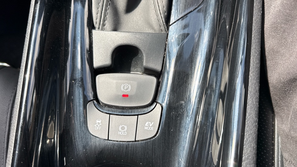 Toyota C-HR 1.8 Hybrid Excel 5dr CVT Hybrid Hatchback - Image 45