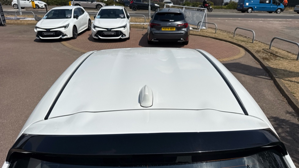 Toyota Yaris 1.5 Hybrid Icon 5dr CVT Hybrid Hatchback - Image 29