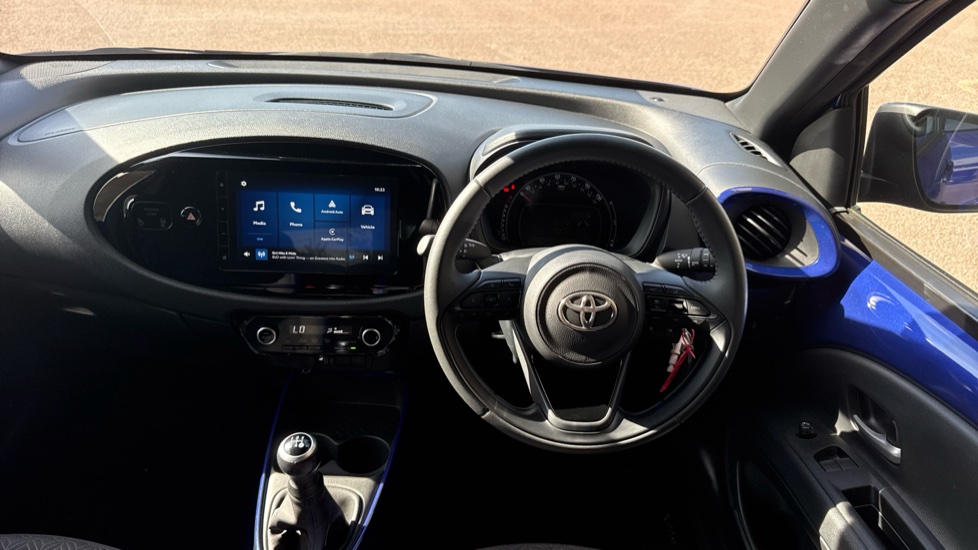 Toyota Aygo X 1.0 VVT-i Edge 5dr Petrol Hatchback - Image 6