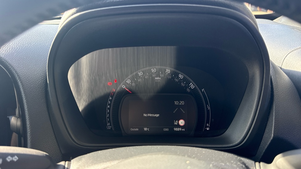 Toyota Aygo X 1.0 VVT-i Edge 5dr Petrol Hatchback - Image 11