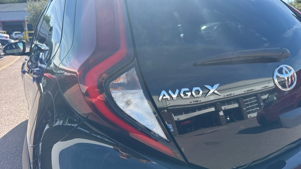 Toyota Aygo X 1.0 VVT-i Edge 5dr Petrol Hatchback - Image 21