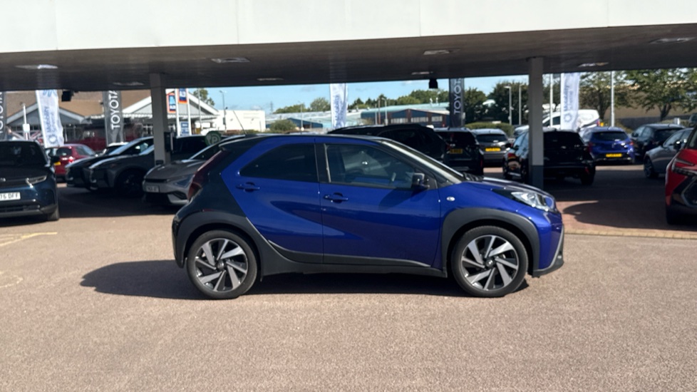 Toyota Aygo X 1.0 VVT-i Edge 5dr Petrol Hatchback - Image 23