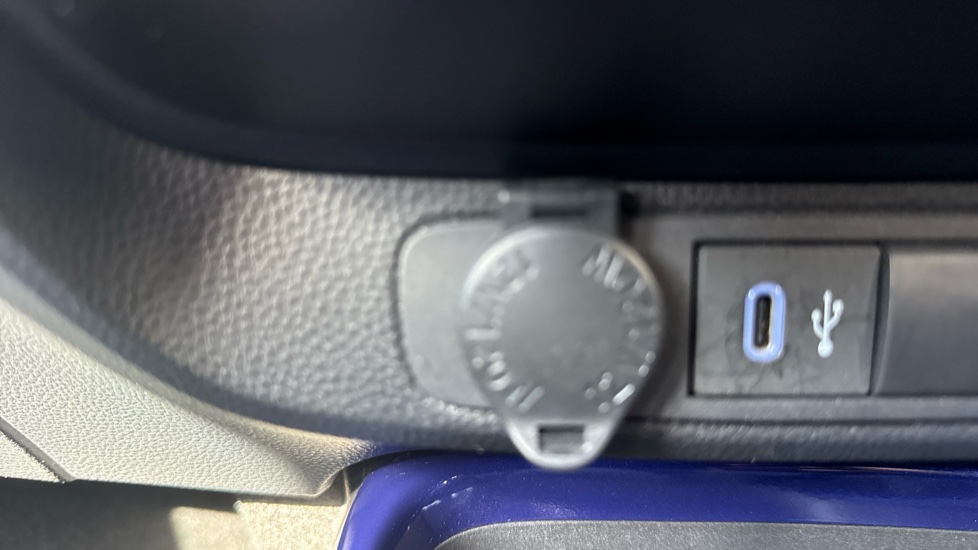 Toyota Aygo X 1.0 VVT-i Edge 5dr Petrol Hatchback - Image 38