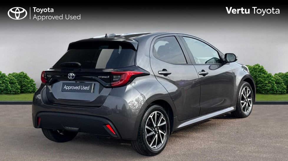 Toyota Yaris 1.5 Hybrid Design 5dr CVT Hybrid Hatchback - Image 2